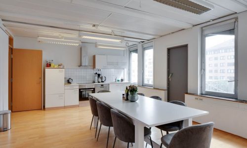 lokalbild 8 - Kontor på Första långgatan 30