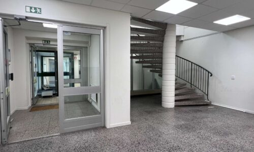 lokalbild 12 - Kontor på Aröds industriväg 29