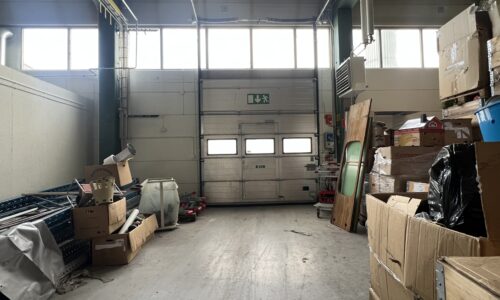 lokalbild 11 - Lager med kontor på Aröds industriväg 29