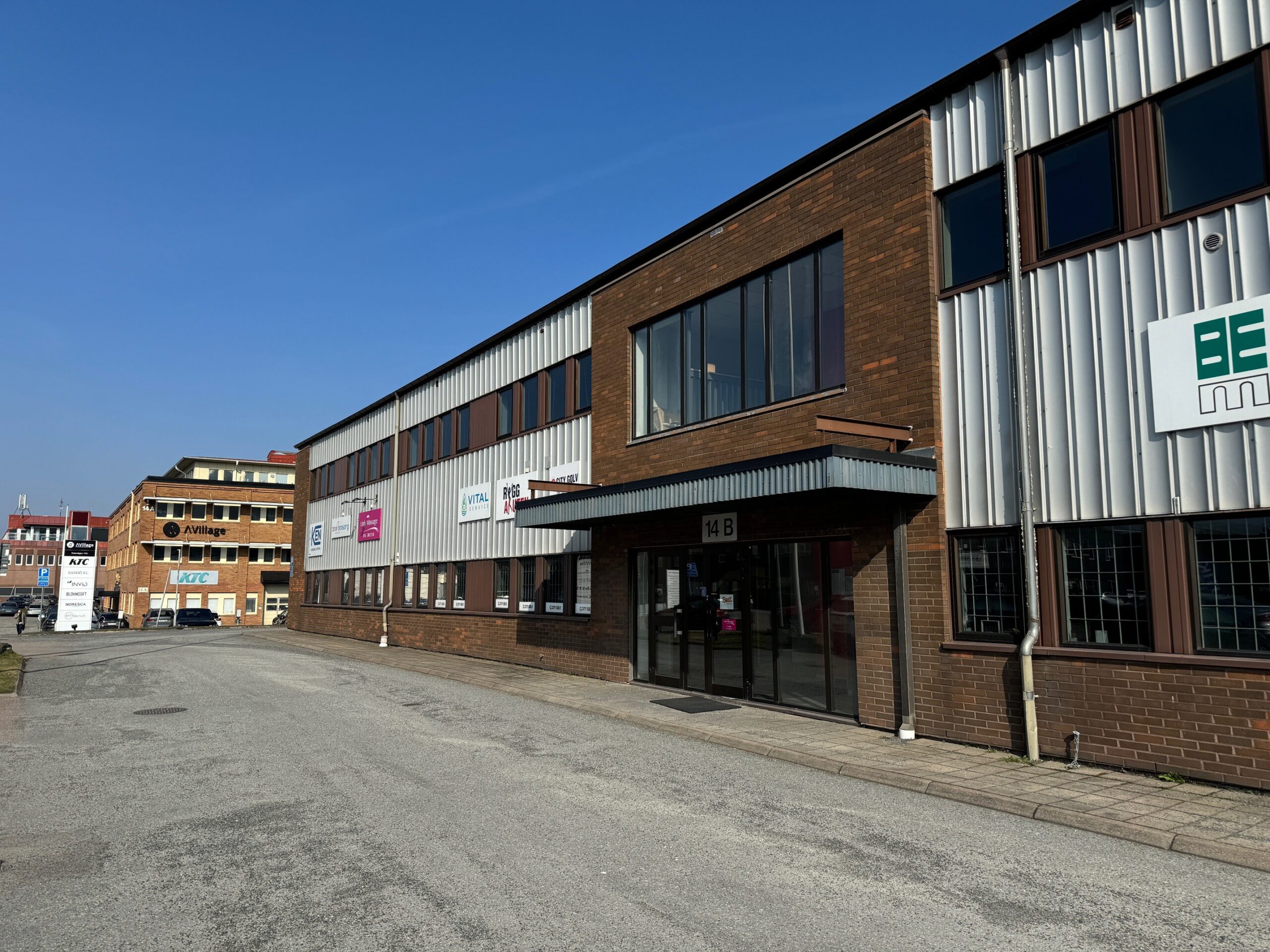 Modern kontorslokal med flexibel planlösning bild 1