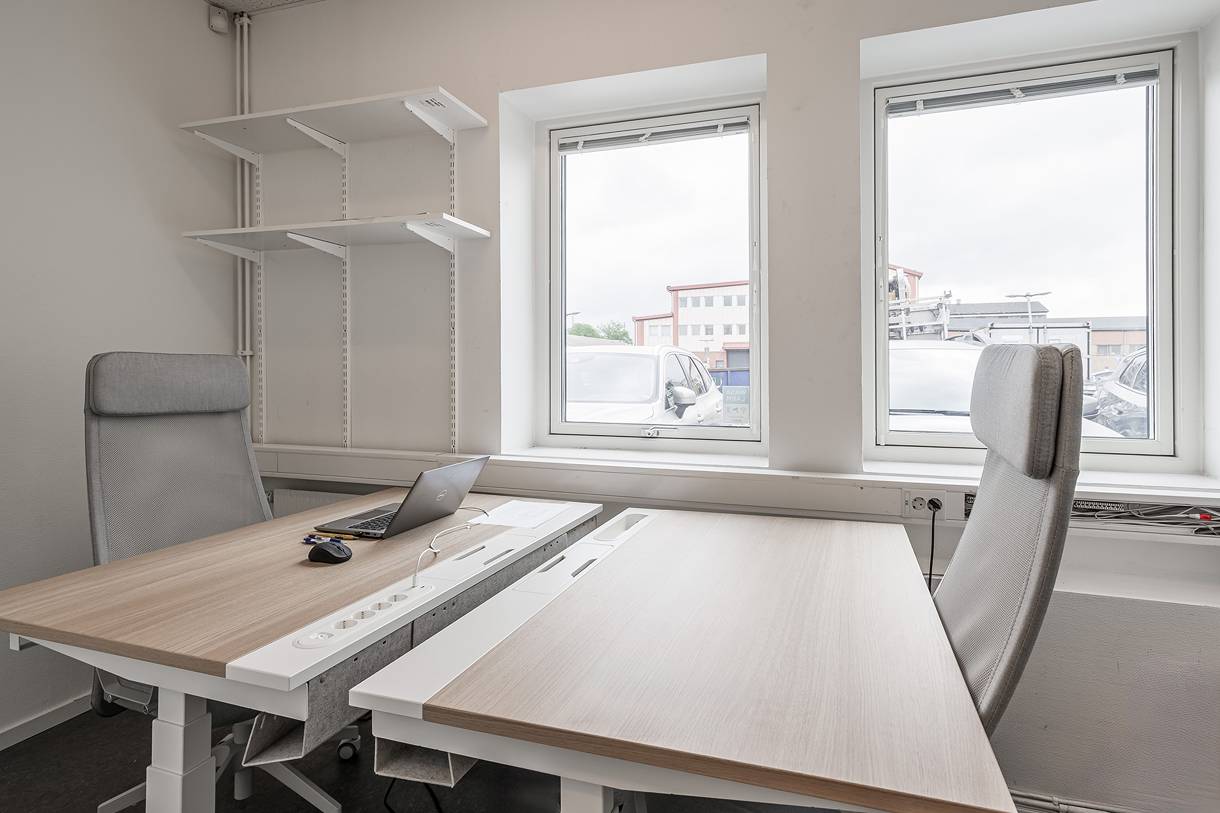 Flexibel marknadslokal med kontor, lager och kundyta i Marieholm bild 1
