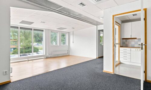 lokalbild 8 - Kontor på Ögärdesvägen 19A