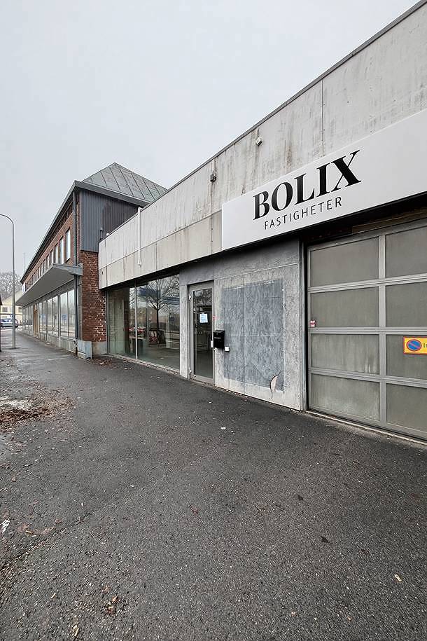 1 310 kvm lager och verkstad med tre markportar i Borås bild 1