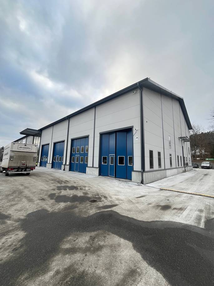 Verkstads och kontorslokal om 216 m² med bra logistikläge i Landvetter bild 1