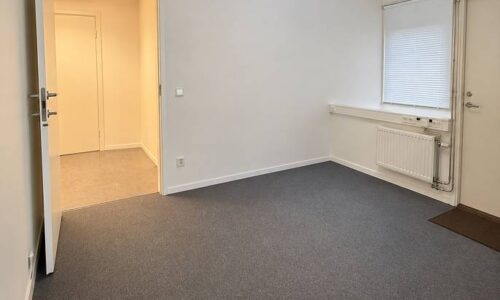 lokalbild 14 - Lager med kontor på Backa Bergögatan 13